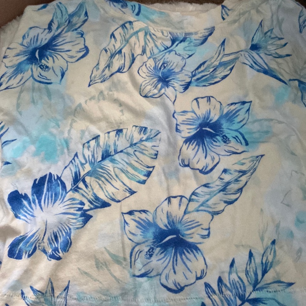 CROPPED OLD NAVY KIDS T SHIRT